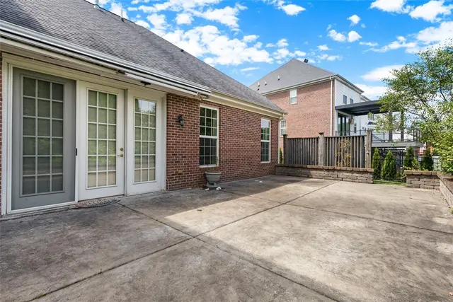808 Strasburg Dr gallery image 15