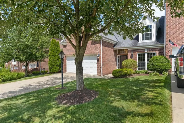 808 Strasburg Dr gallery image 23