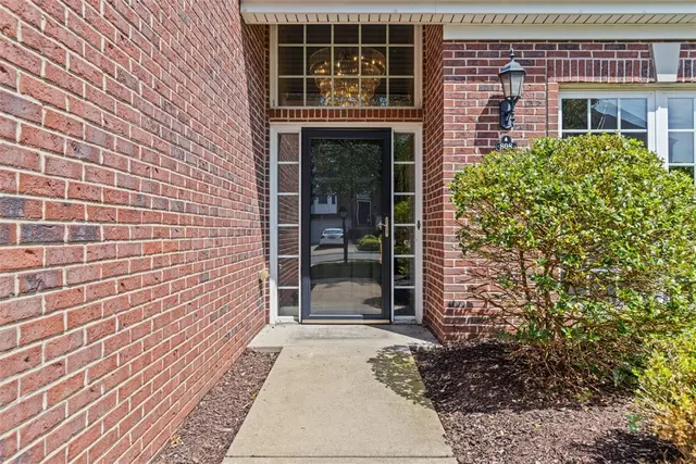 808 Strasburg Dr gallery image 37