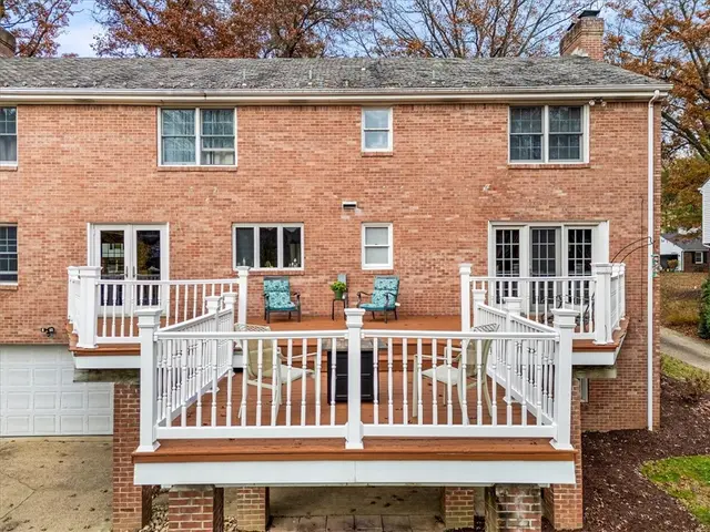 8084 Dormar Ct gallery image 20