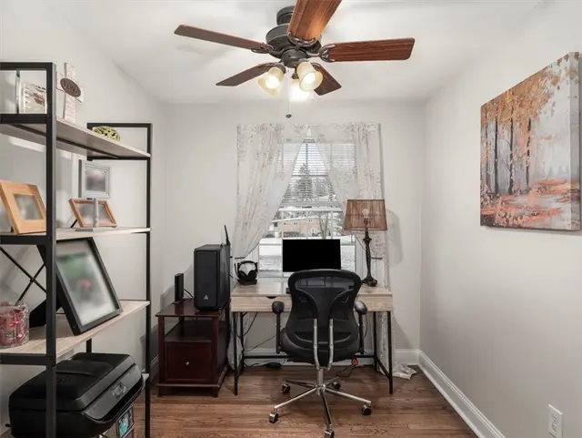 8084 Dormar Ct gallery image 25