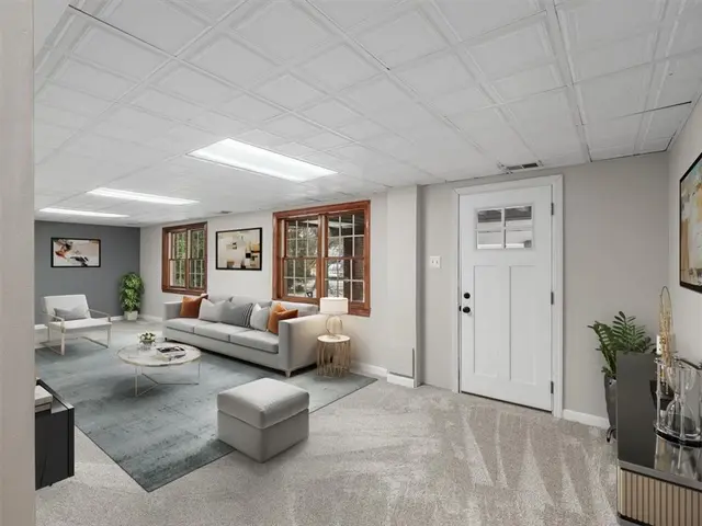 8084 Dormar Ct gallery image 32