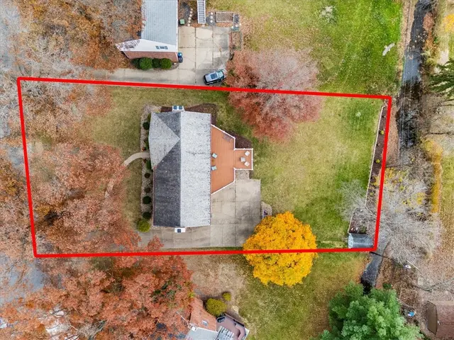 8084 Dormar Ct gallery image 38