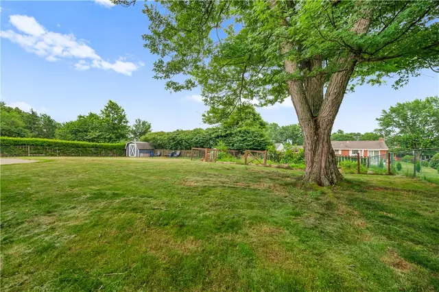 809 Limestone Dr gallery image 4