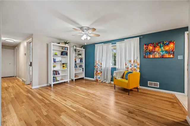 809 Limestone Dr gallery image 19