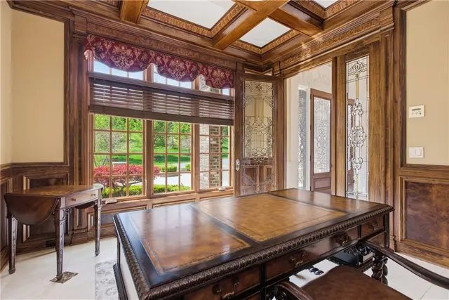 810 Chapel Hill Ct gallery image 24