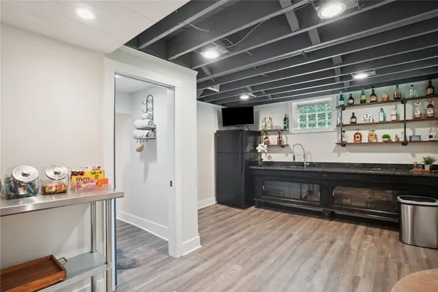 812 Franklin Road gallery image 35