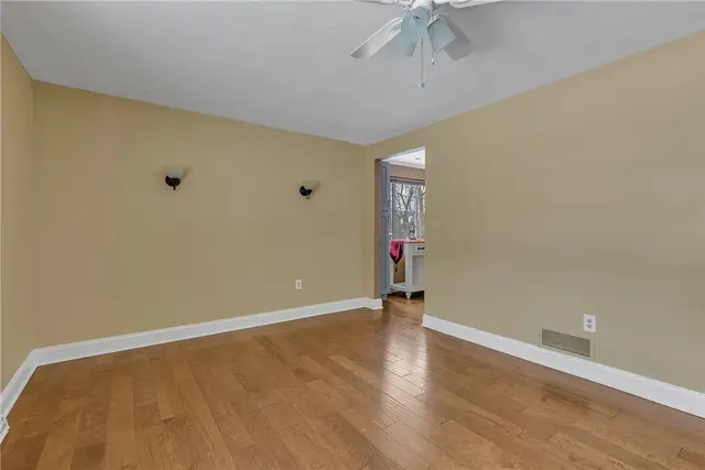 812 Sewickley Heights Drive gallery image 6