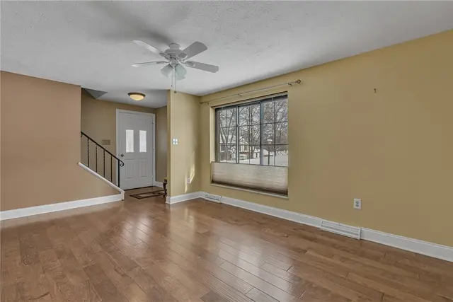 812 Sewickley Heights Drive gallery image 8