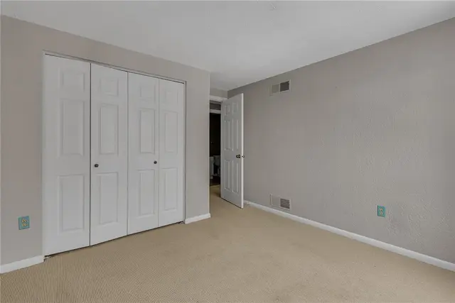 812 Sewickley Heights Drive gallery image 11
