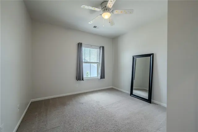 812 Theda Dori St gallery image 35