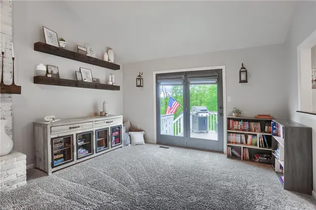 814 Graywyck Dr gallery image 3