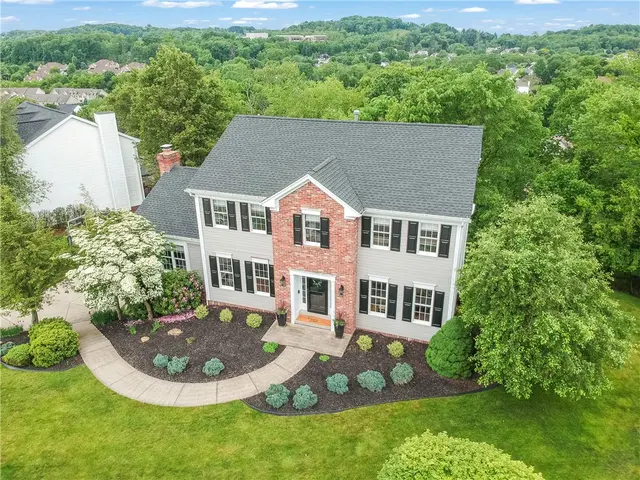 814 Graywyck Dr gallery image 27
