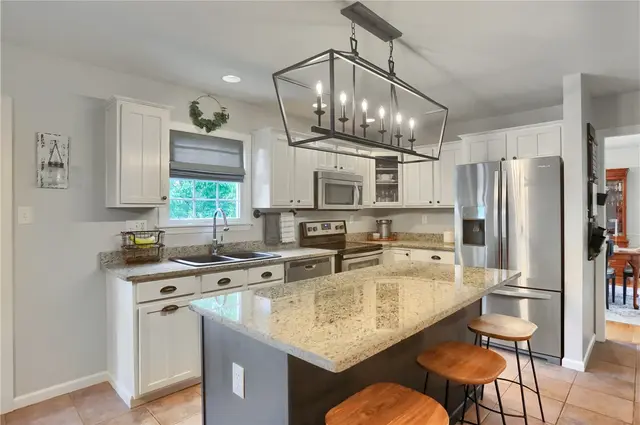 814 Graywyck Dr gallery image 36
