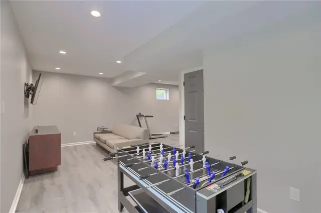 814 Graywyck Dr gallery image 37