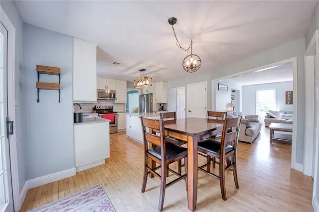 815 Graywyck Dr gallery image 4