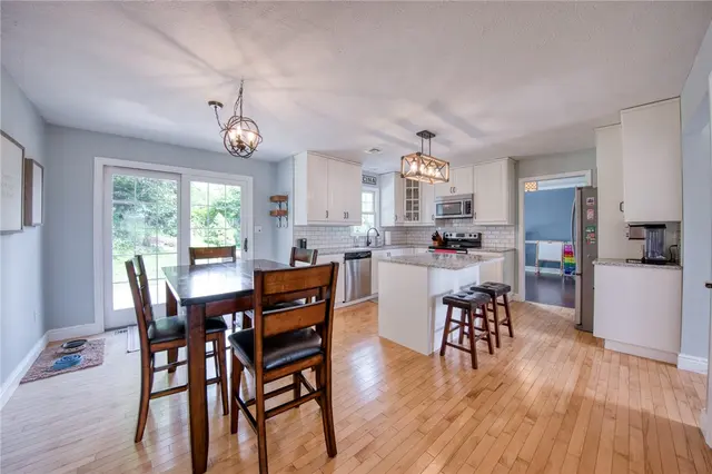 815 Graywyck Dr gallery image 11