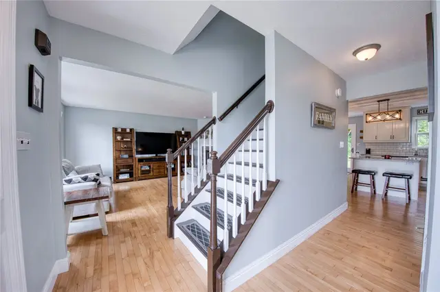 815 Graywyck Dr gallery image 14