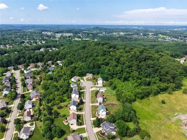 815 Graywyck Dr gallery image 34