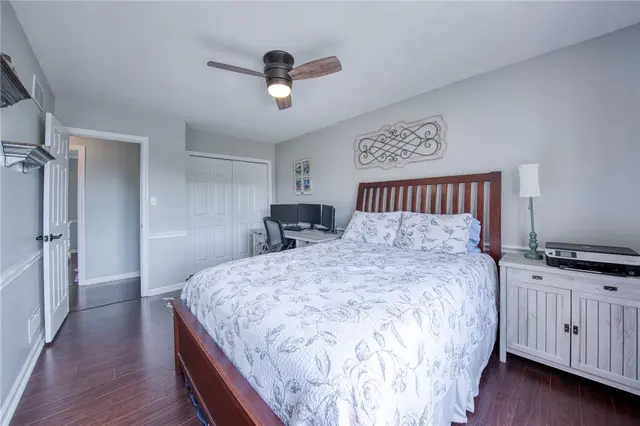 815 Graywyck Dr gallery image 36
