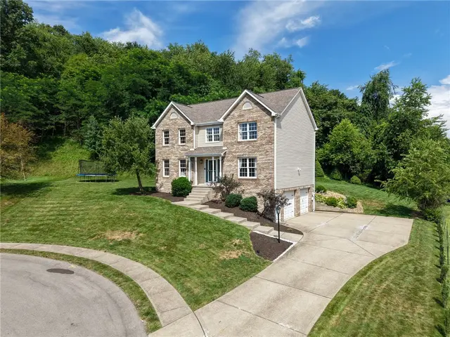 815 Graywyck Dr gallery image 37
