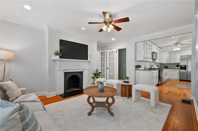 816 Thorn Street gallery image 9