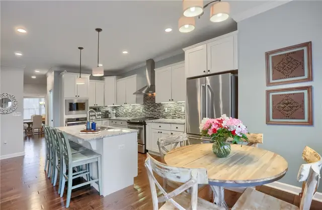 816 Westminster Ln gallery image 7