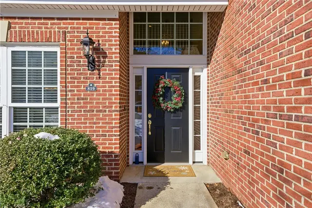 819 Strasburg Drive gallery image 4