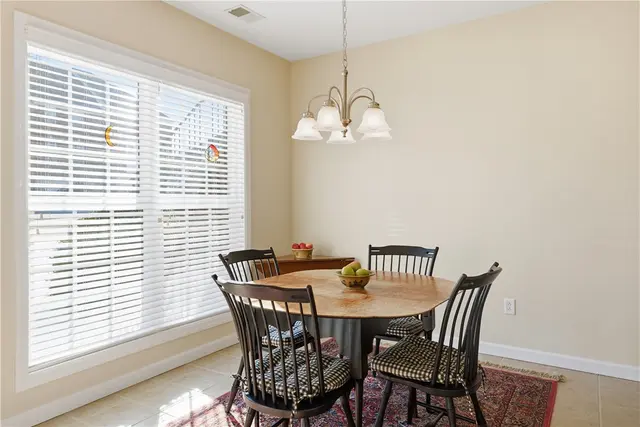 819 Strasburg Drive gallery image 5
