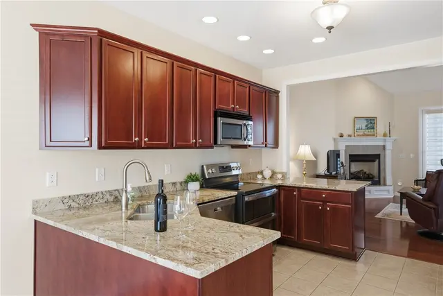 819 Strasburg Drive gallery image 12