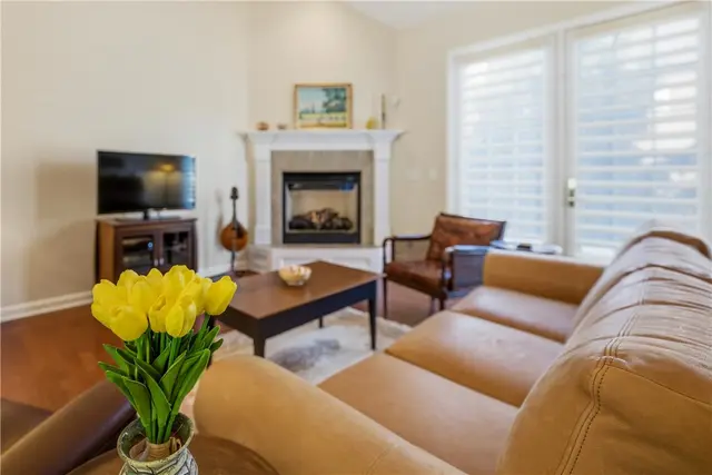 819 Strasburg Drive gallery image 17