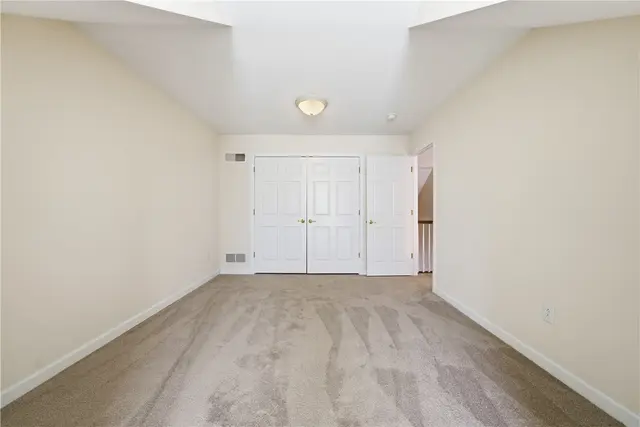 819 Strasburg Drive gallery image 33