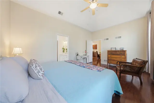 819 Strasburg Drive gallery image 39