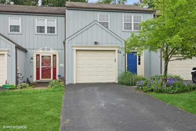 82 MONMOUTH DR