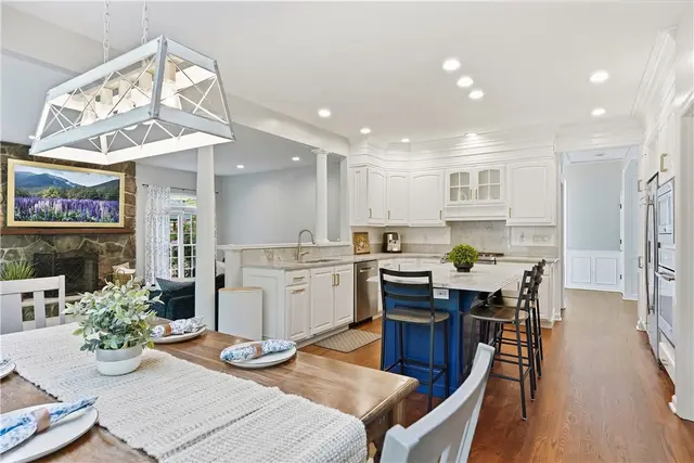 821 Arbordale Lane gallery image 5
