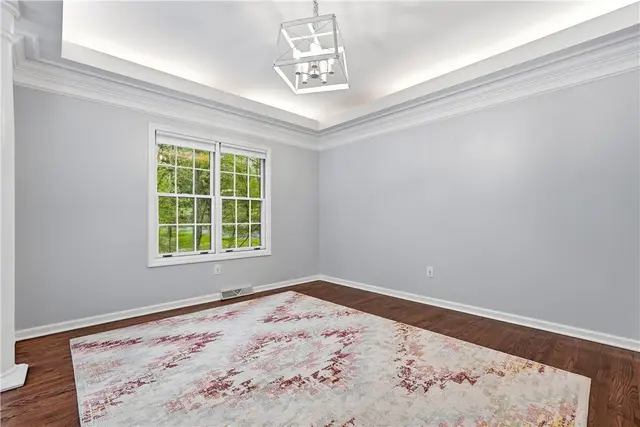 821 Arbordale Lane gallery image 19