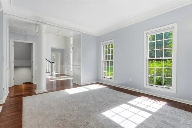 821 Arbordale Lane gallery image 23
