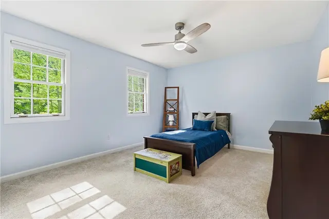821 Arbordale Lane gallery image 42