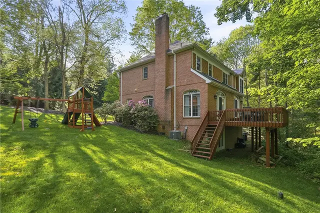 821 Arbordale Lane gallery image 45