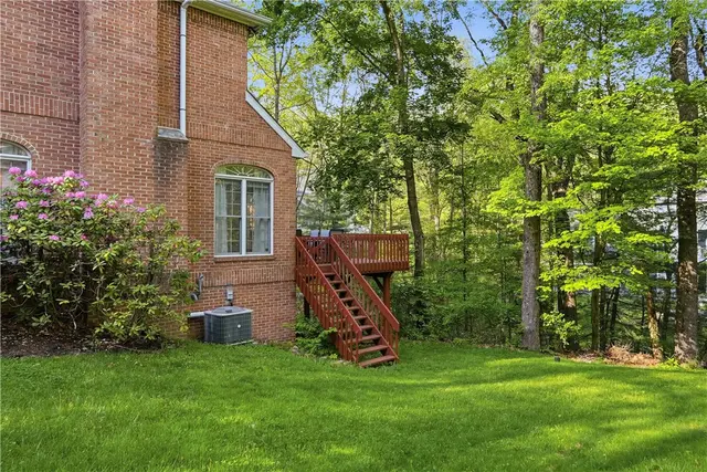 821 Arbordale Lane gallery image 46