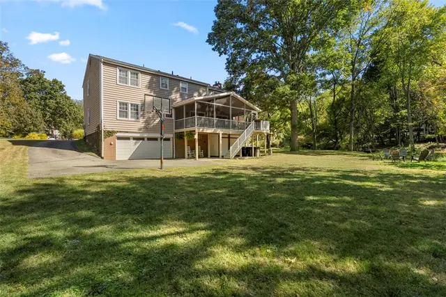 8214 Brittany Ct gallery image 38