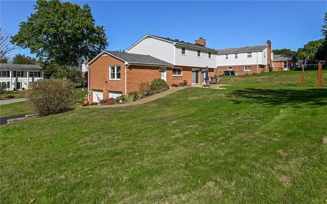 8220 Post Rd gallery image 6
