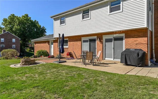 8220 Post Rd gallery image 9