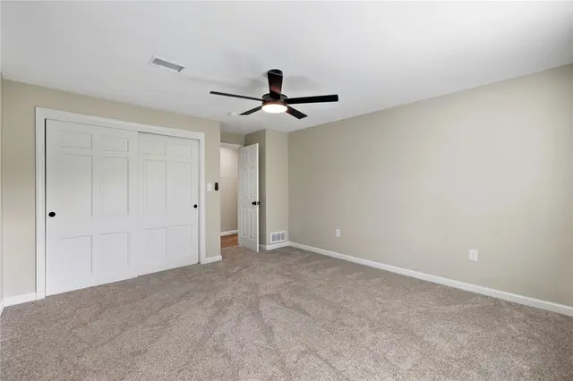 8241 Thompson Run gallery image 12