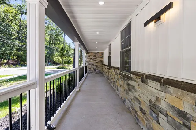 8241 Thompson Run gallery image 16