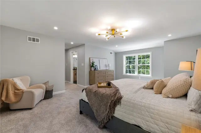 8241 Thompson Run gallery image 39