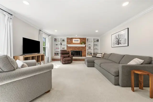 8273 Brittany Pl gallery image 6