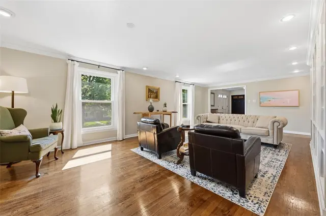 8273 Brittany Pl gallery image 10