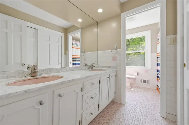 8273 Brittany Pl gallery image 18