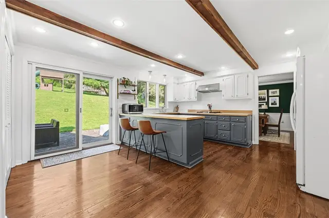 8273 Brittany Pl gallery image 20